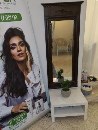 מראה גדולה במצב מעולה שמורה