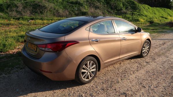 יונדאי i35 (2015)