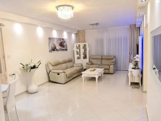 סן מרטין 8 (לוד הצעירה)