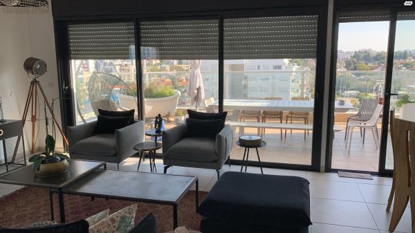 חנה רובינא 40 (מרכז)