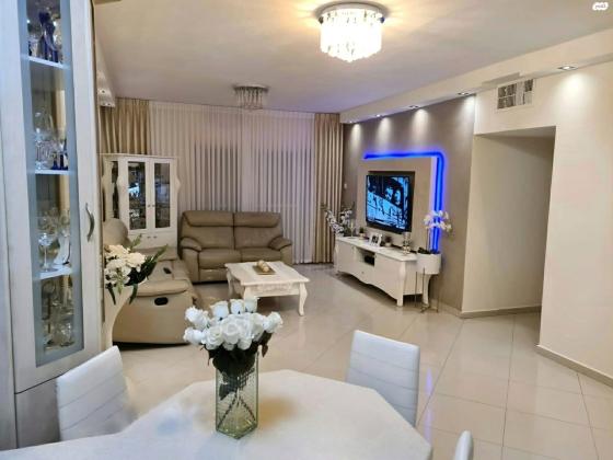 סן מרטין 8 (לוד הצעירה)