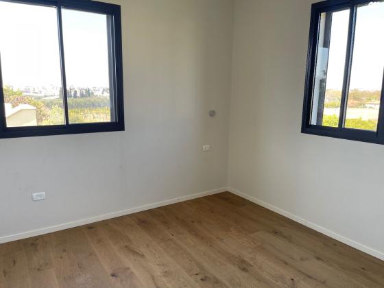 מבוא הגפן 75