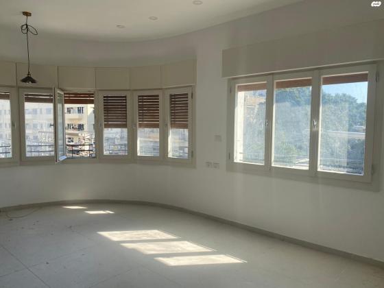 יהודה הלוי 45 (לב תל אביב החלק הדרומי)