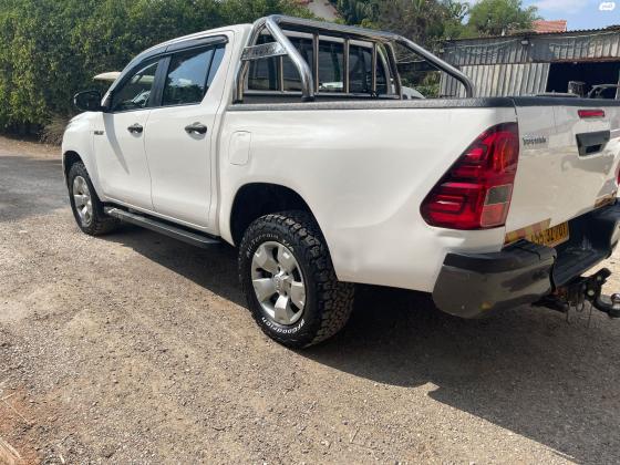 טויוטה היילקס 4X4 (2018)