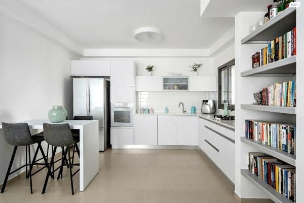 דרך בן גוריון 13 (אבן גבירול)