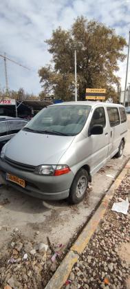 טויוטה הייאס קצר (2000)