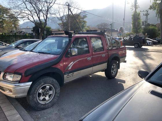 איסוזו איפון 4X4 (2003)