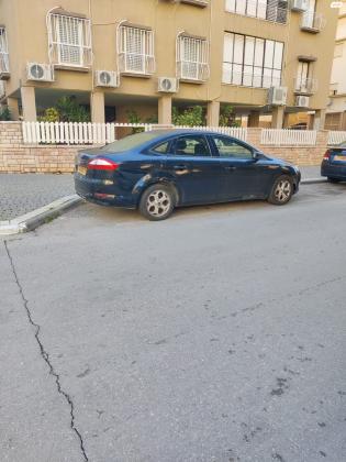 פורד מונדאו (2010)