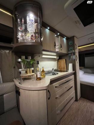 קראוונים ממונעים ונגררים הובי (2015)