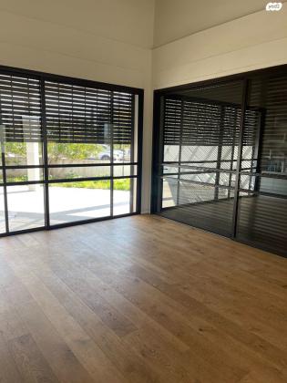 מבוא הגפן 75