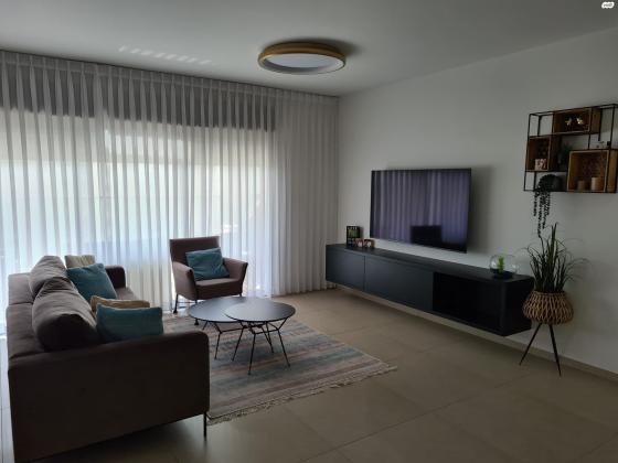 דרך בן גוריון 11 (אבן גבירול)