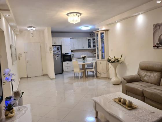 סן מרטין 8 (לוד הצעירה)