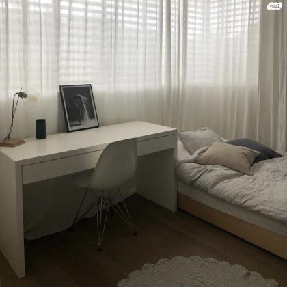 שולחן עבודה במצב מעולה!עבודת נגרות