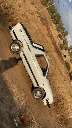 סובארו טנדר 2X4 (1993)