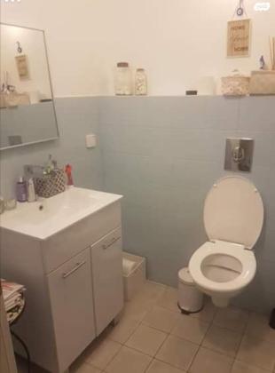 מעפילי אגוז 84 (נוה חן)