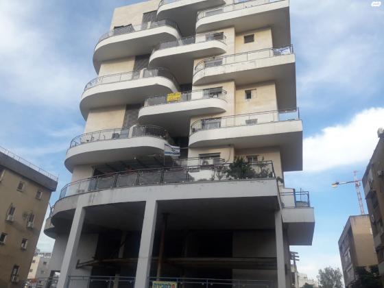 הגיבורים 66 (מרכז העיר)