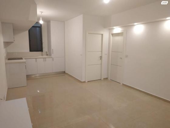 שלמה שדרוביצקי 3 (נווה עוז)