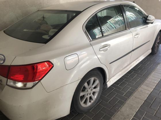 סובארו B4 (2011)