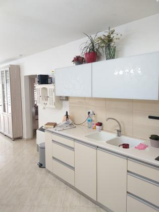 אסתר המלכה 9