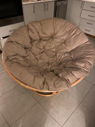 כורסת מיקונוס חדשה חדשהנמכרת עקב