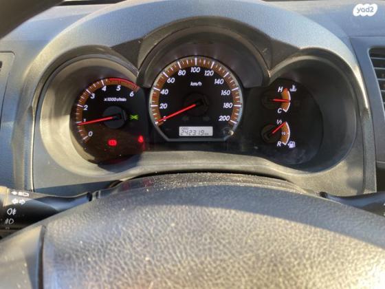 טויוטה היילקס ויגו 4X4 (2012)