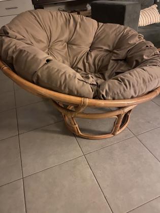 כורסת מיקונוס חדשה חדשהנמכרת עקב