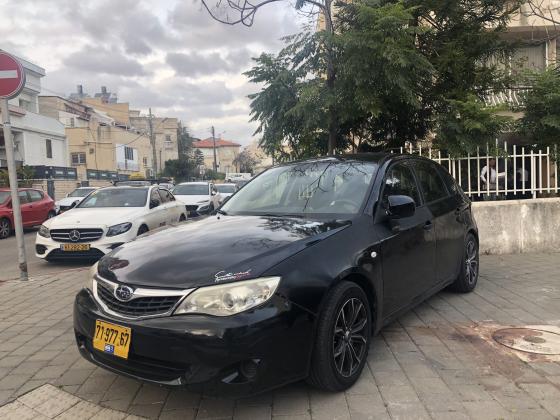 סובארו B3 האצ'בק (2009)