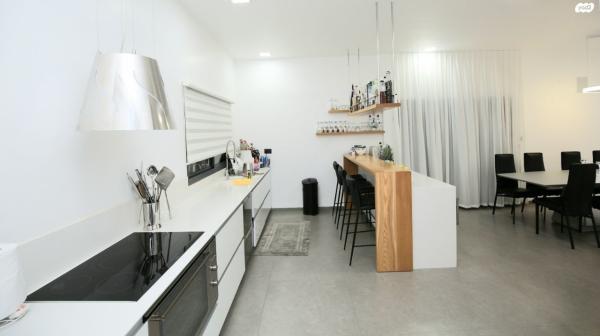 מנחם אוסישקין 35 (מרכז העיר)