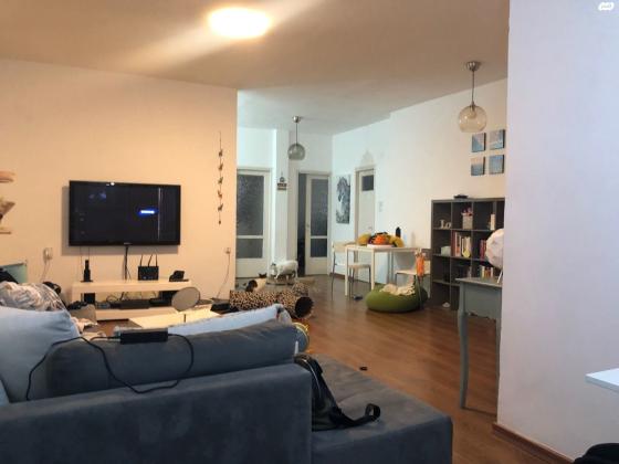 אנצו סירני 18 (רמב"ם)