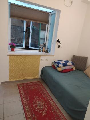 ג'ורג' אליוט 14 (בית שטראוס)