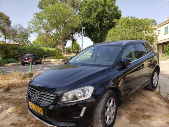 וולוו XC60 (2015)