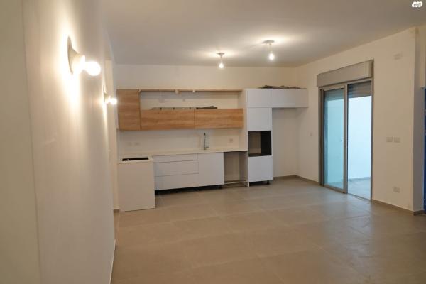 עמינדב 20 (בצרון)