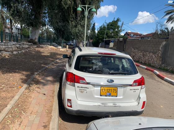 סובארו אאוטבק (2012)