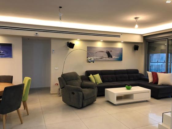 סמיר משה נקאש 7 (כפר גנים ג)