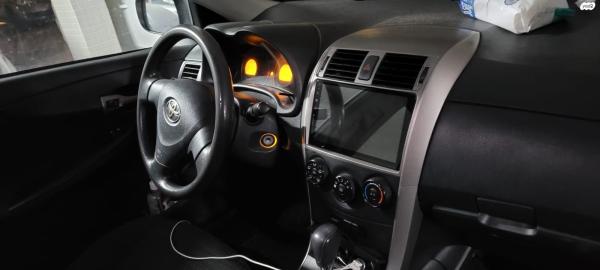 טויוטה קורולה (2010)