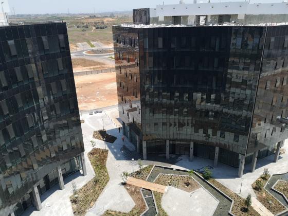 פרופ&#x27; אברהם פצ&#x27;ורניק