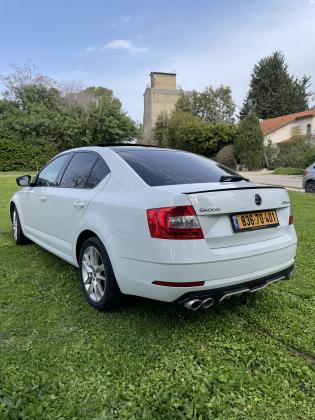 סקודה אוקטביה (2019)