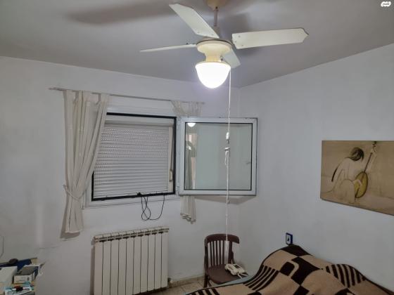 שלום וצדק 8 (פסגת זאב מערב)