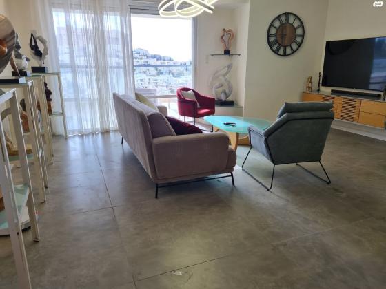 מגדל עוז 7 (הנחלים (ספדיה))