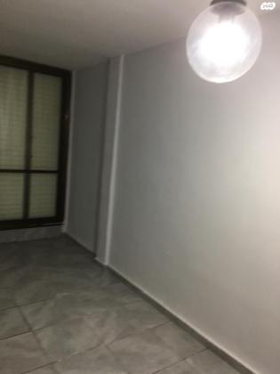 שדרות יוספטל 8 (מרכז העיר)