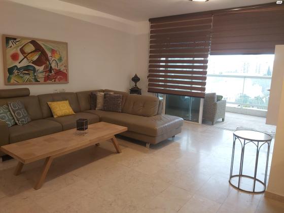 מנחם בגין 38 (קרית רבין)