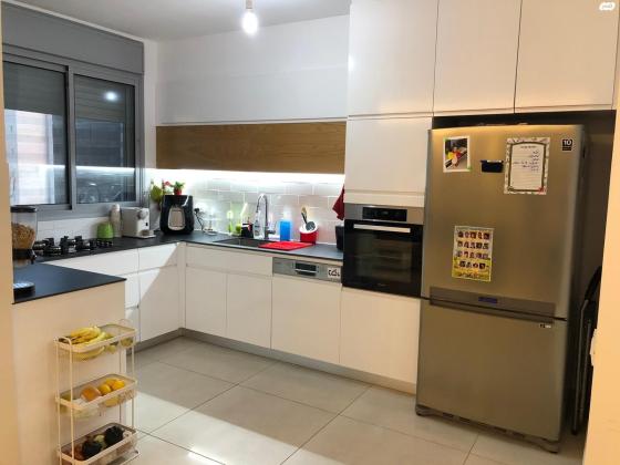 סמיר משה נקאש 7 (כפר גנים ג)