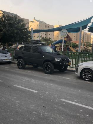 ניסאן טראנו ארוך (2002)