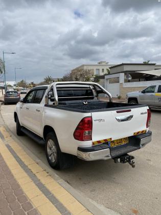 טויוטה היילקס 4X4 (2017)