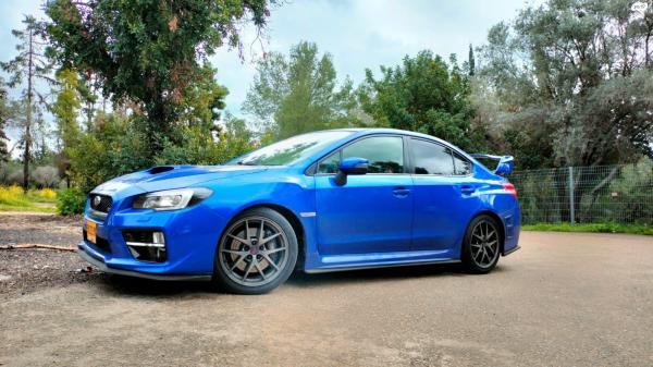 סובארו אימפרזה WRX STI (2015)