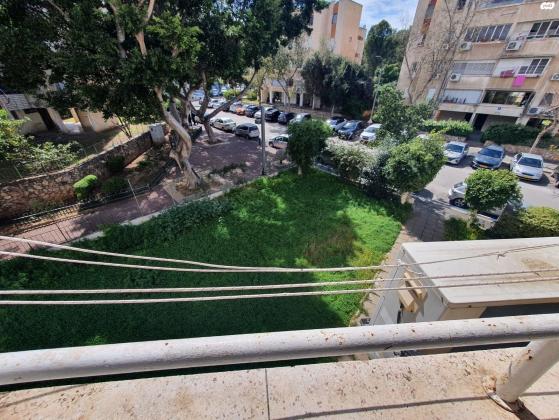 אלברט קיוסו 10 (מרכז יפו מערבית לשדרות ירושלים)