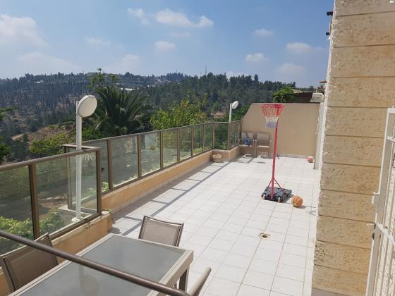 יעקב צור 25 (גבעת משואה)