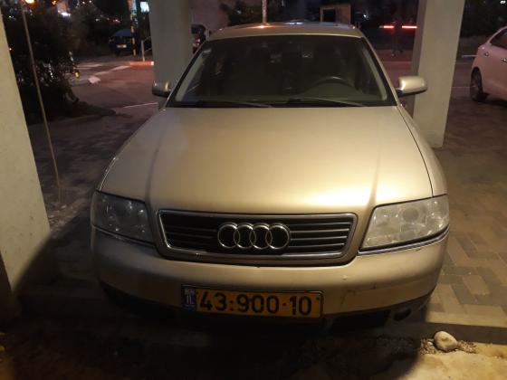 אאודי A6 (2001)