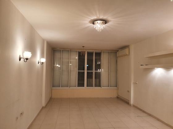 השושנים 14 (מרכז)