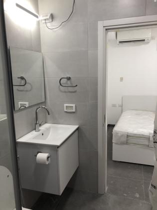 הרב עוזיאל 12 (בית וגן)